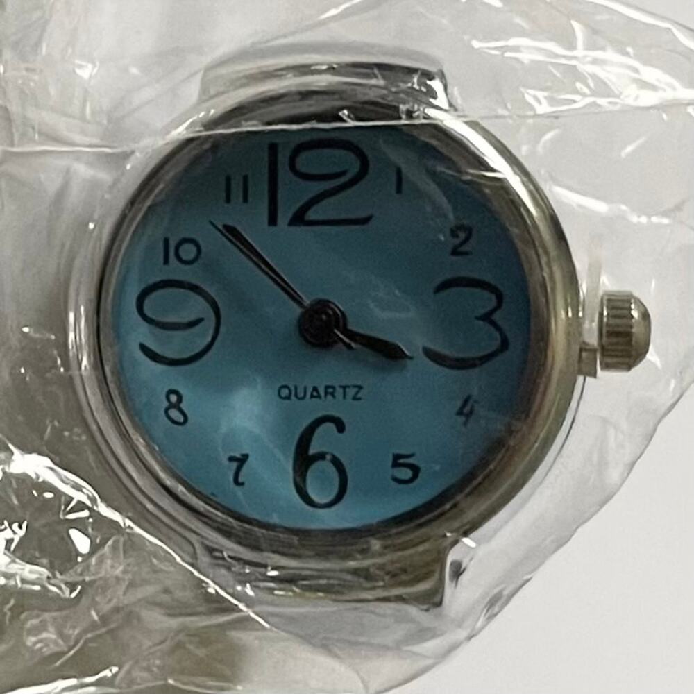Retro Silver with Blue Stainless Steel Stretch Band Quartz Movement Ring Watch